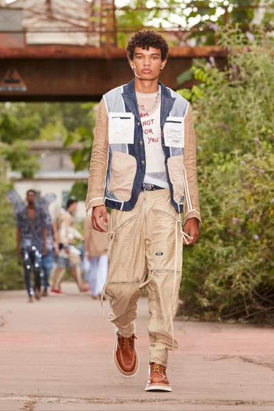 Look 31
